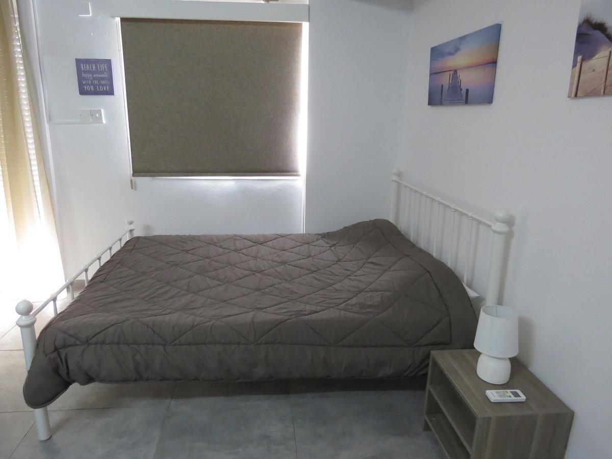 Adonis Apartment Paphos Exterior photo